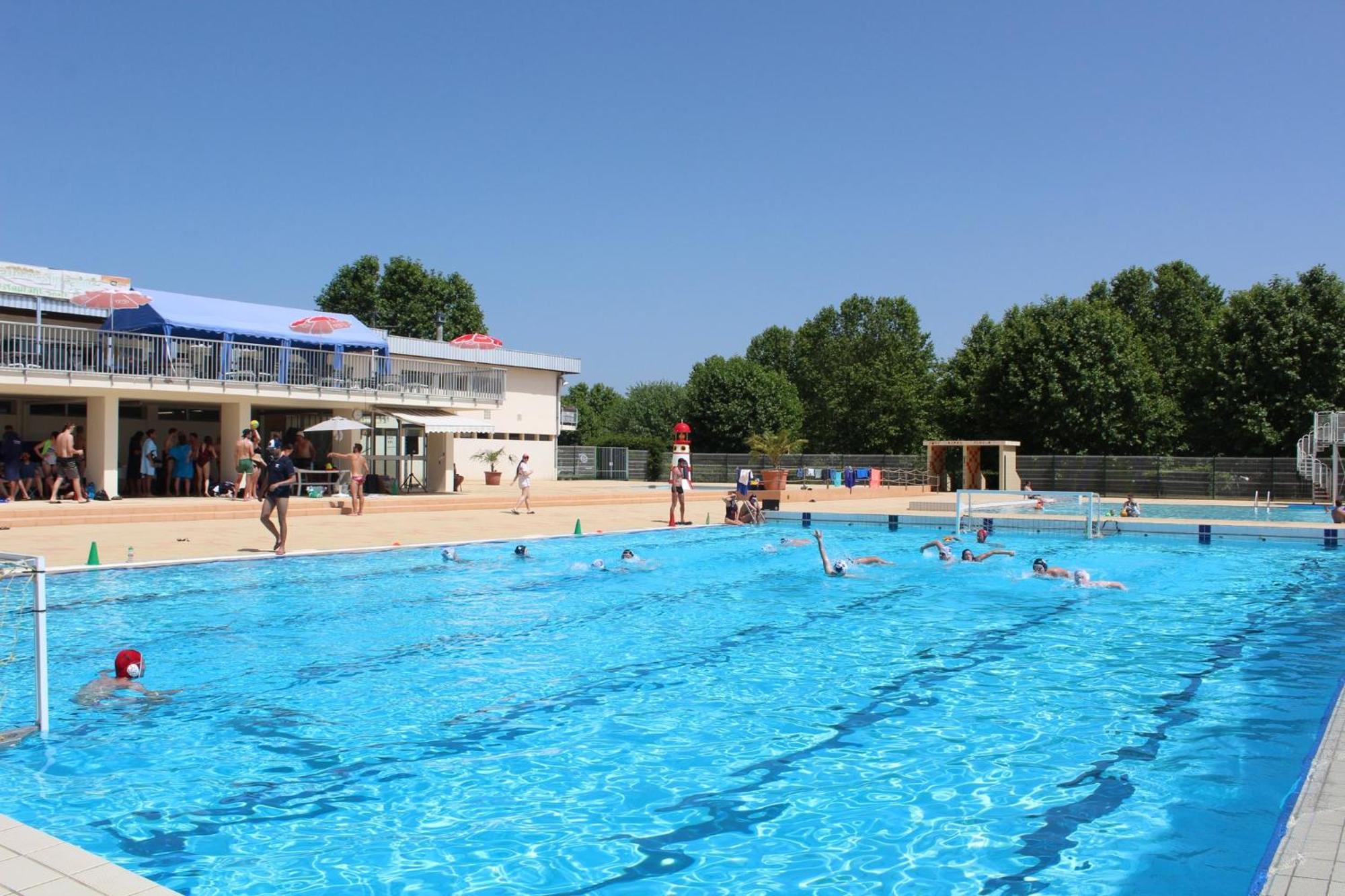 Camping De Thoissey *** Ngoại thất bức ảnh