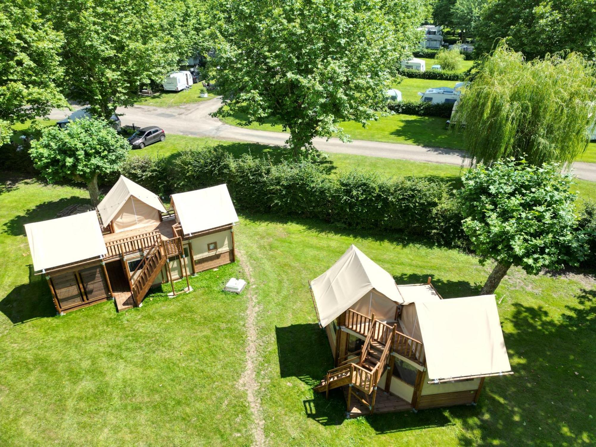 Camping De Thoissey *** Ngoại thất bức ảnh