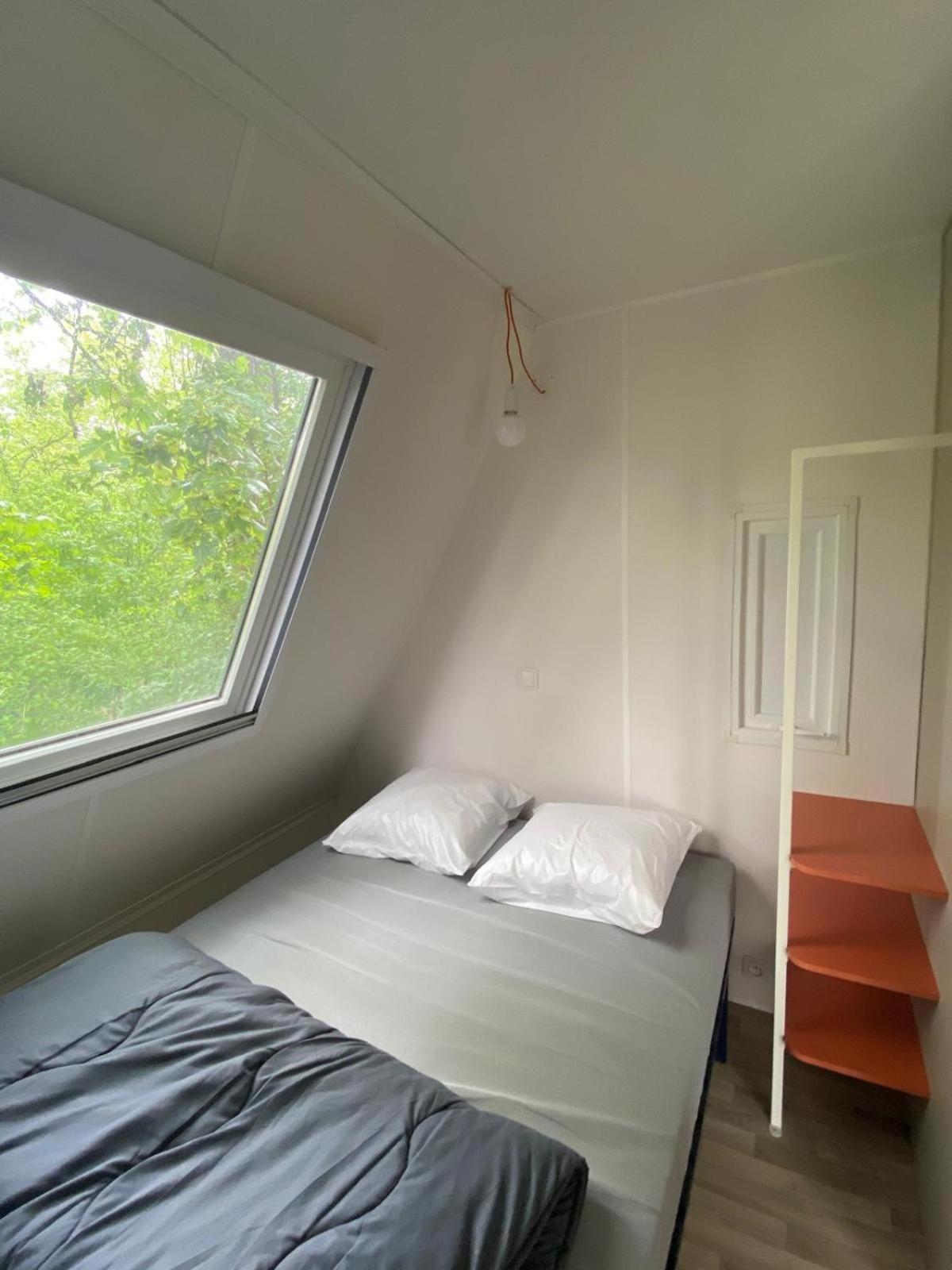 Camping De Thoissey *** Phòng bức ảnh