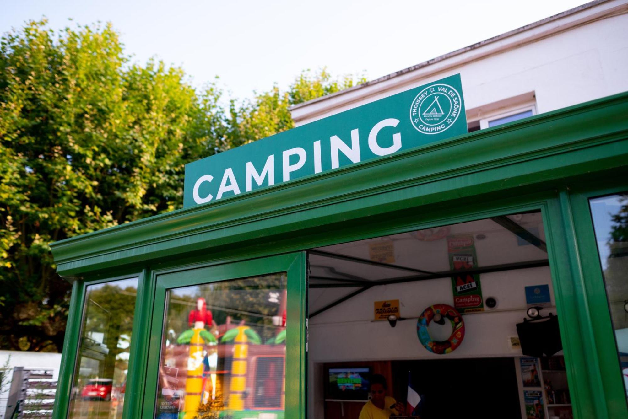 Camping De Thoissey *** Ngoại thất bức ảnh